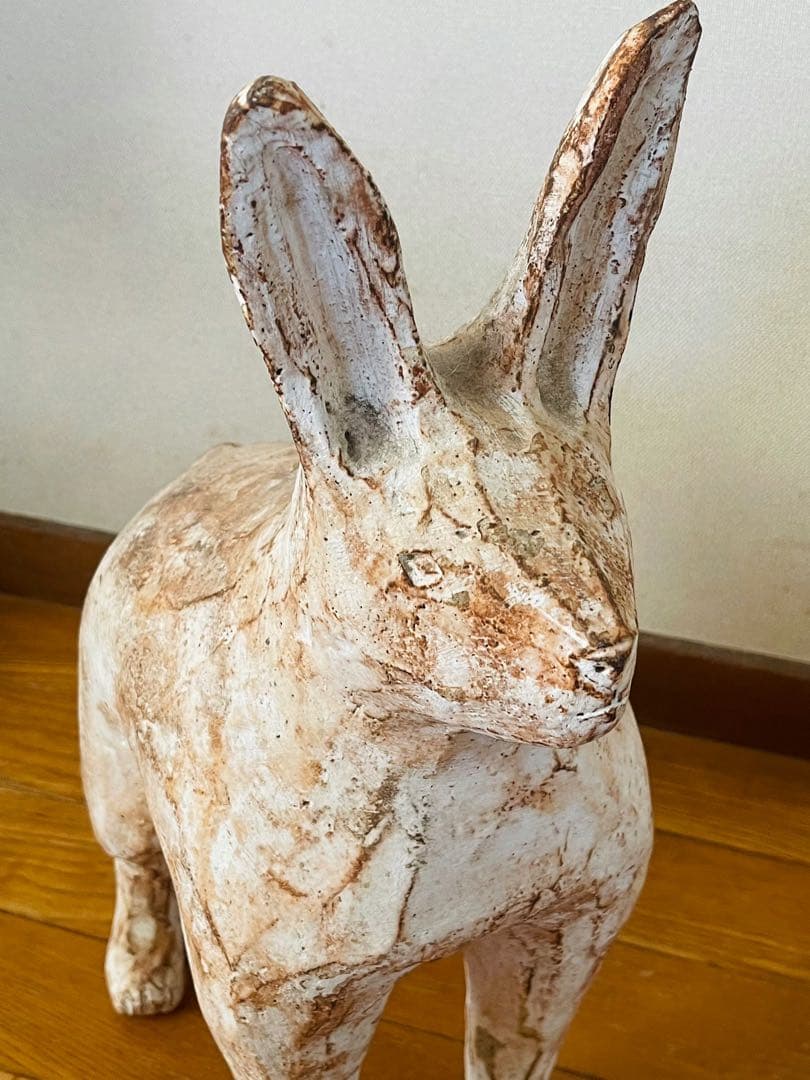 石原稔久さん　うさぎ像