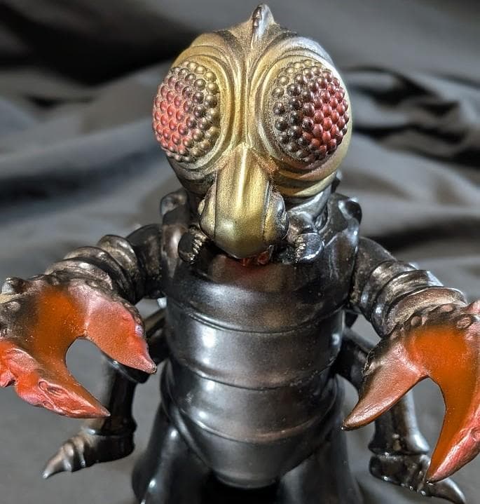 メガヌロン（トイグラフ）ソフビフィギュア