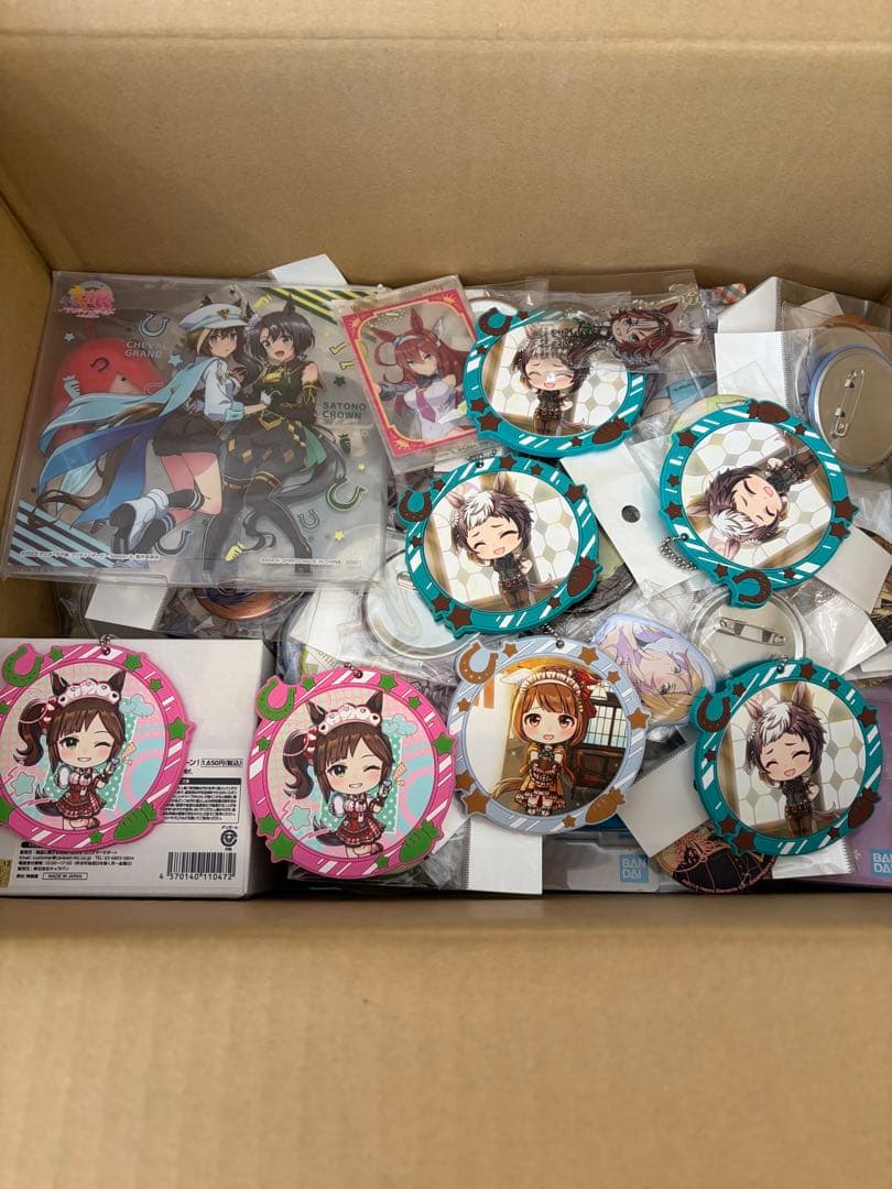 大量　ノンジャンルまとめ売り　アニメ　キャラグッズ　300点以上　100サイズ