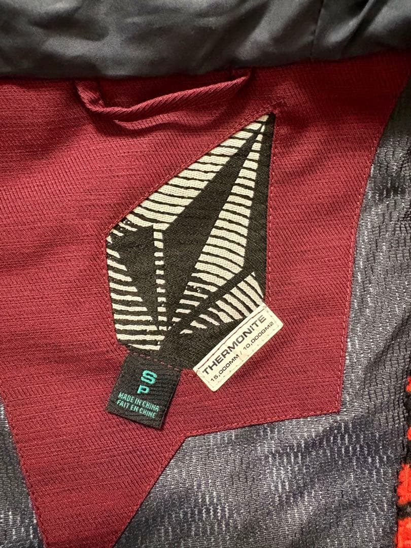 volcom ボルコム　スノーボードウェア&パンツ　上下セット　エルゴ