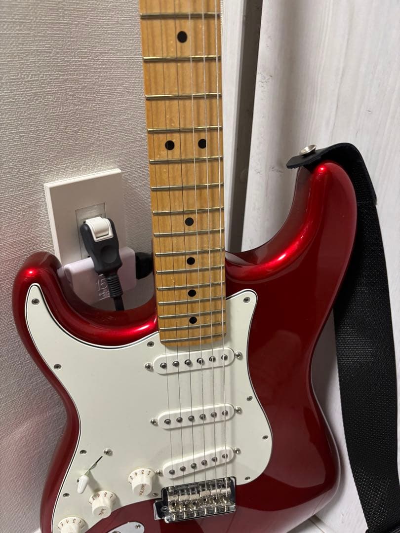 Fender Mexico Player Stratocaster lefty赤