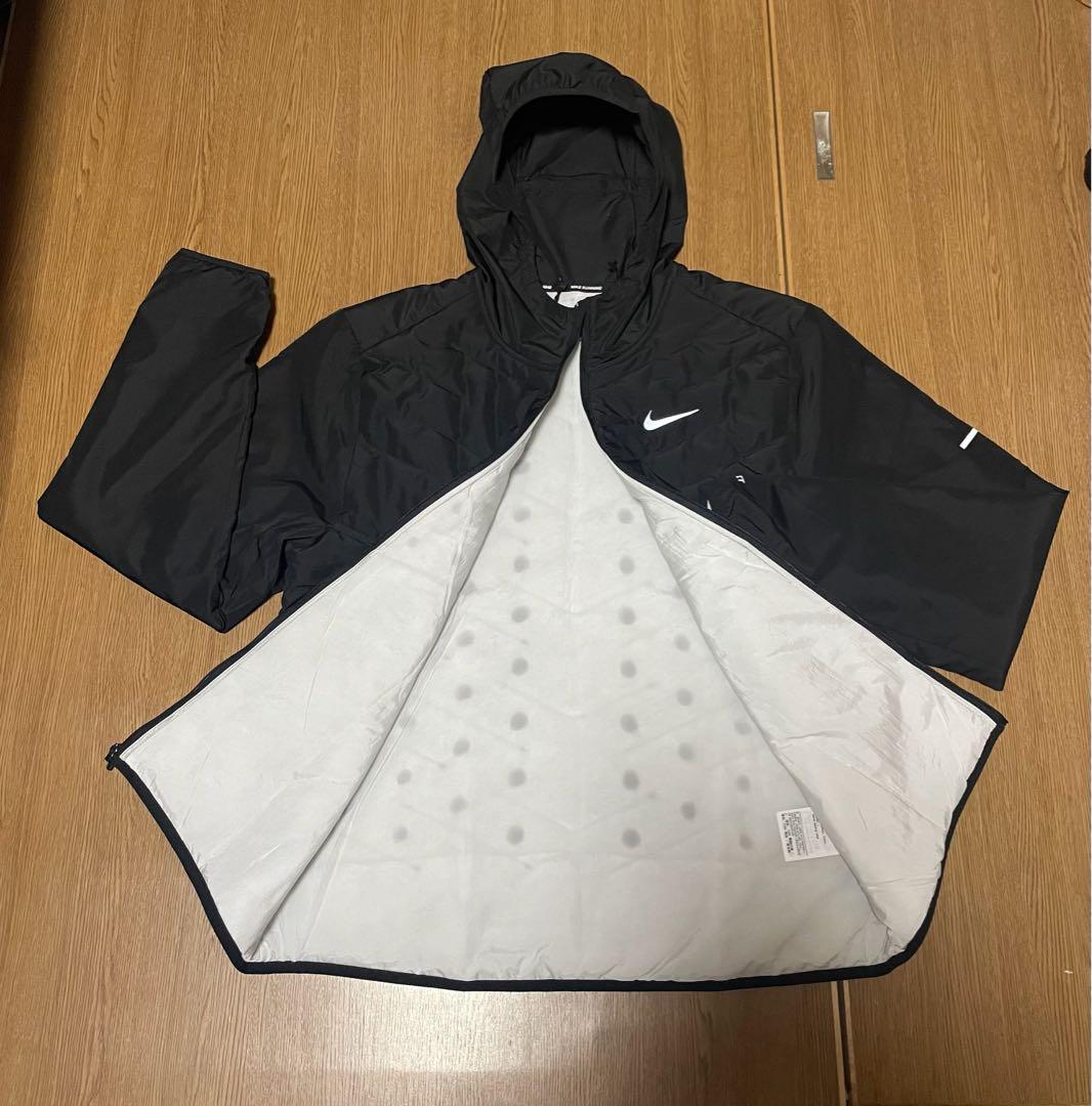 NIKE ナイキ エアロレイヤー ランニングジャケット 中綿　新品　XL