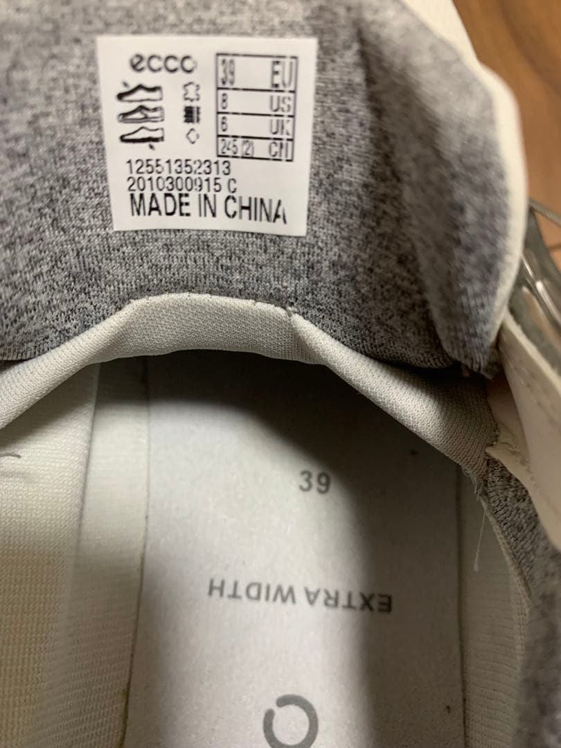 最終価格❗️ecco ゴアテックス　ゴルフシューズ 女性用 ホワイト　24.5cm