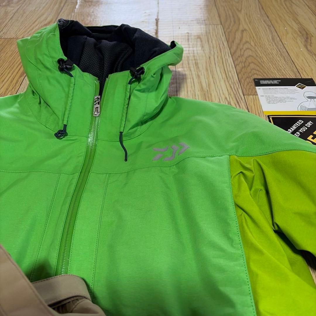 ダイワ　防寒ウェア　上下セットGORE-TAX