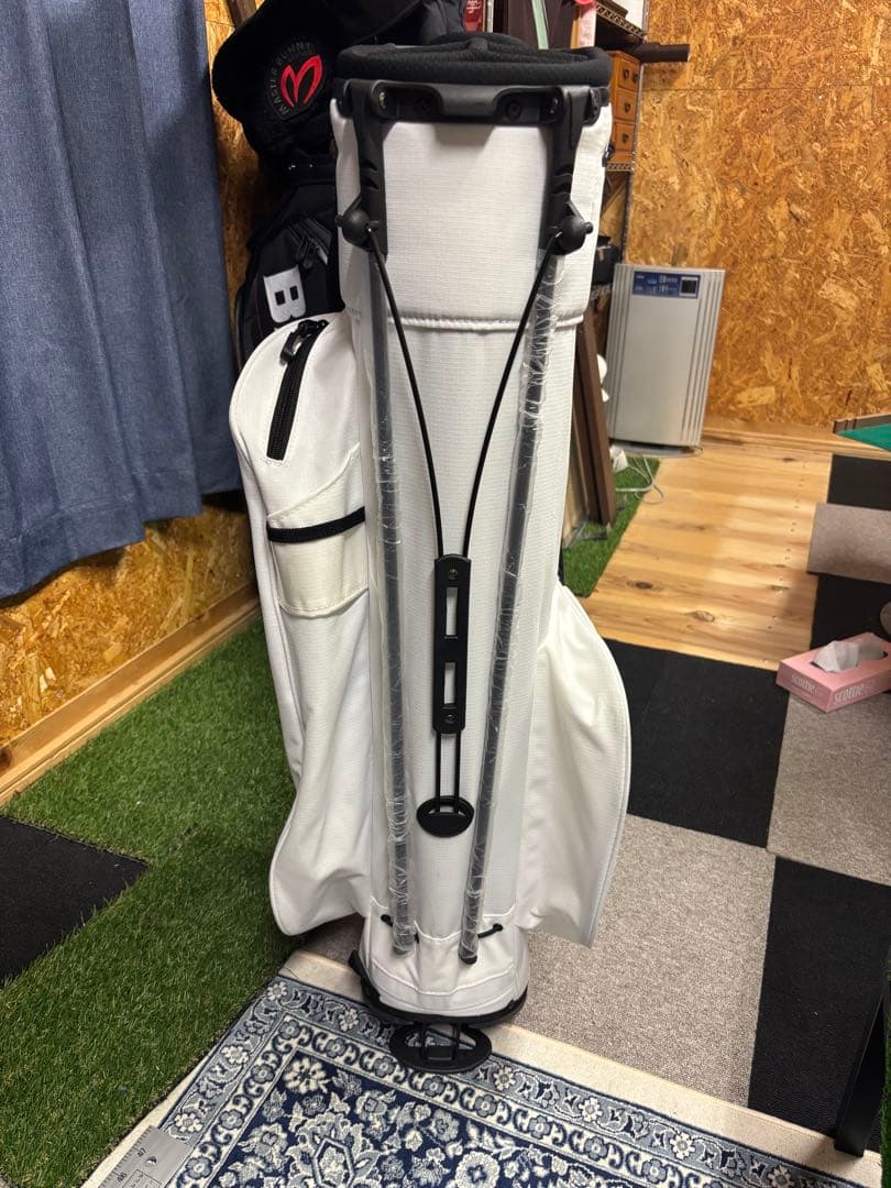 ⭐︎ 美品　JONES スタンド・キャディバッグ ホワイト/ブラック　ヘッドカバー
