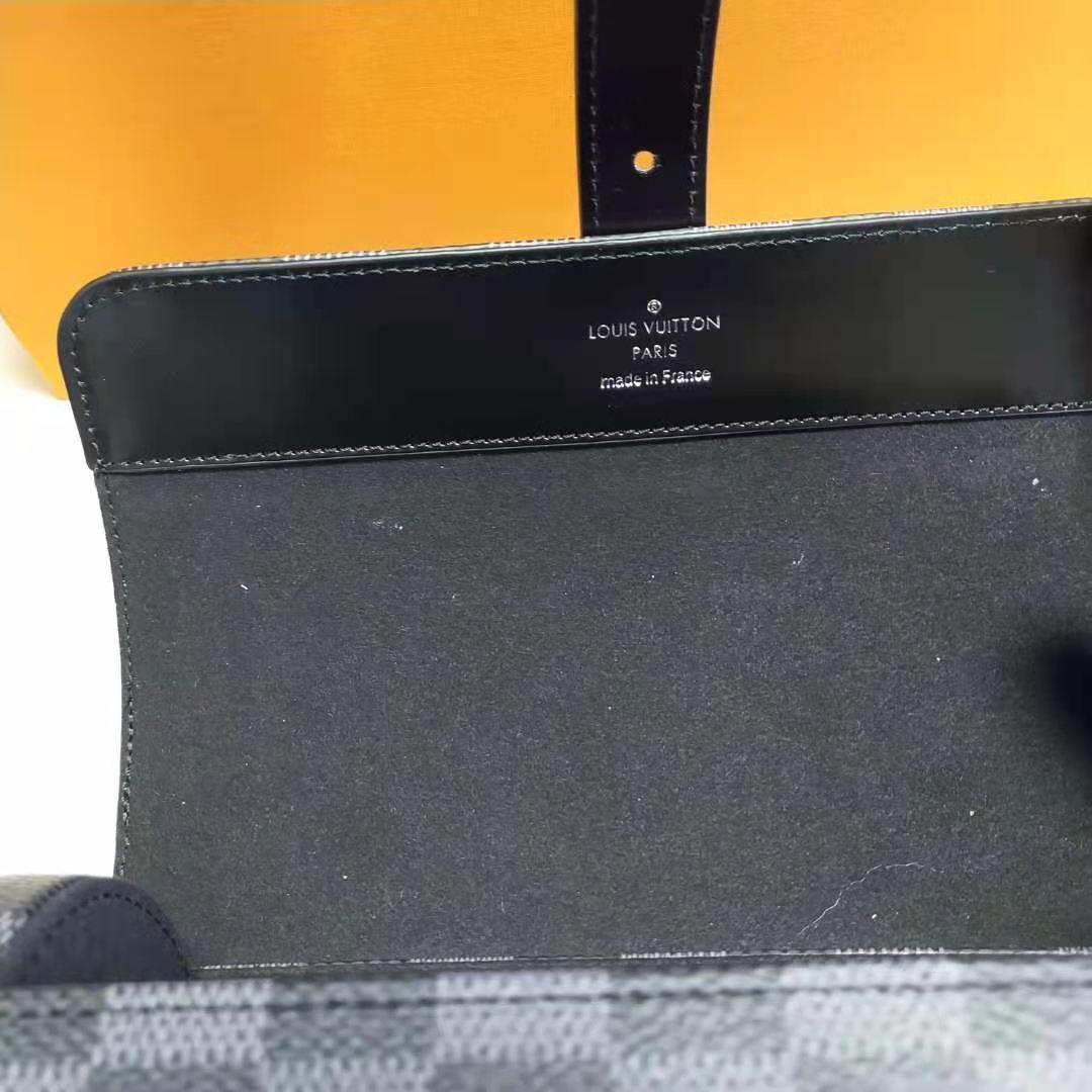 ルイヴィトンモノグラム エテュイ 3モントルM47530 ウォッチケース