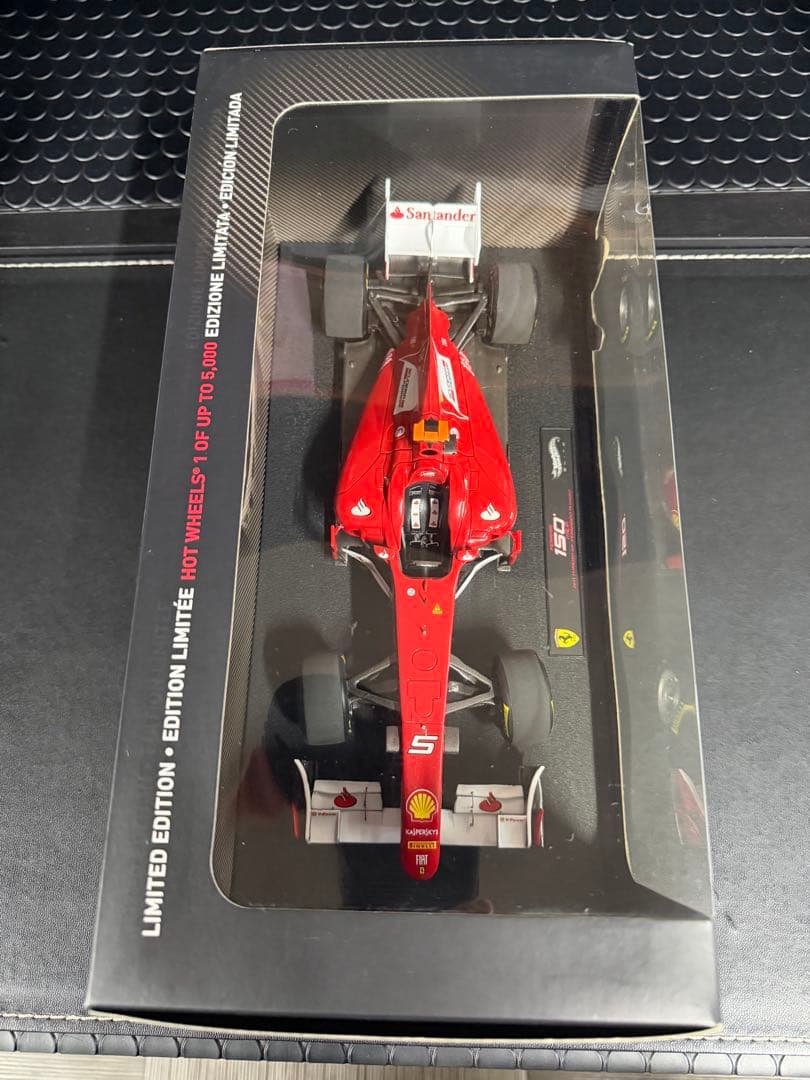 Ferrari F150 限定版 1:18ミニカー