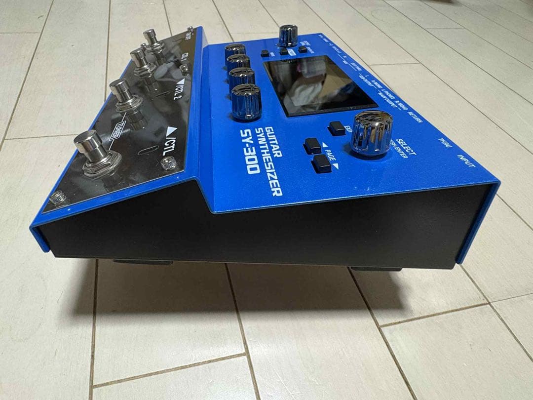 BOSS SY-300 ギターシンセサイザー
