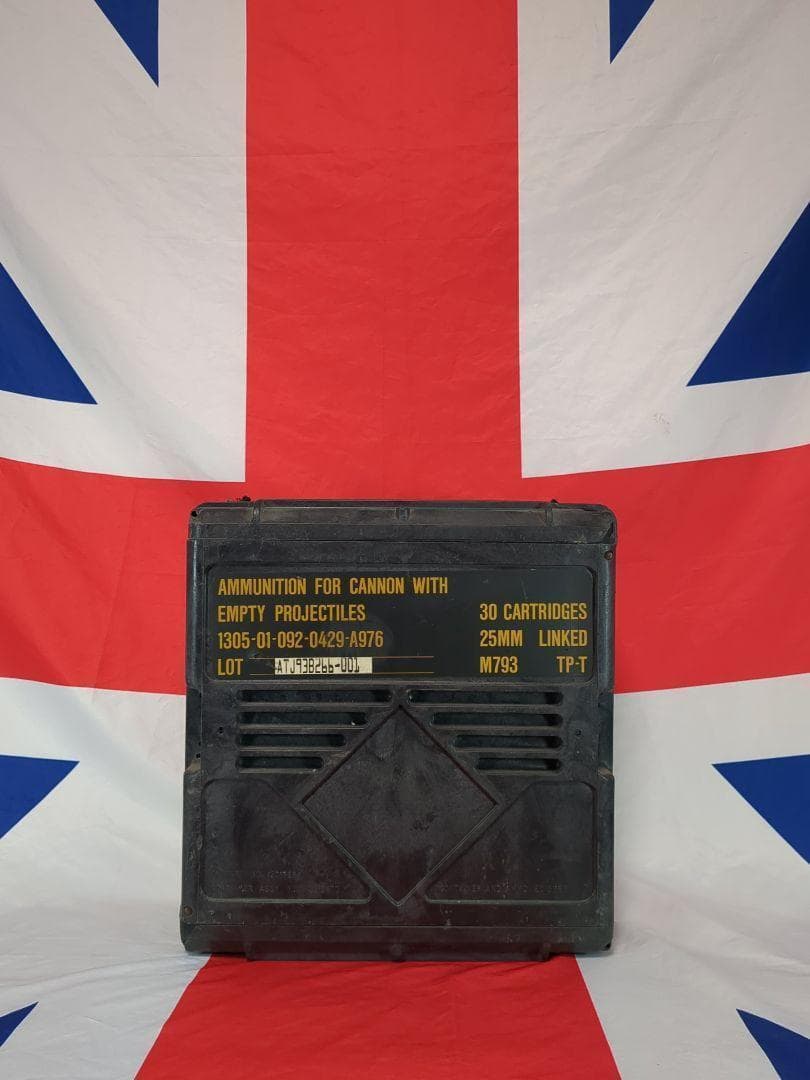 アメリカ軍２５ｍｍ機関砲用弾薬箱