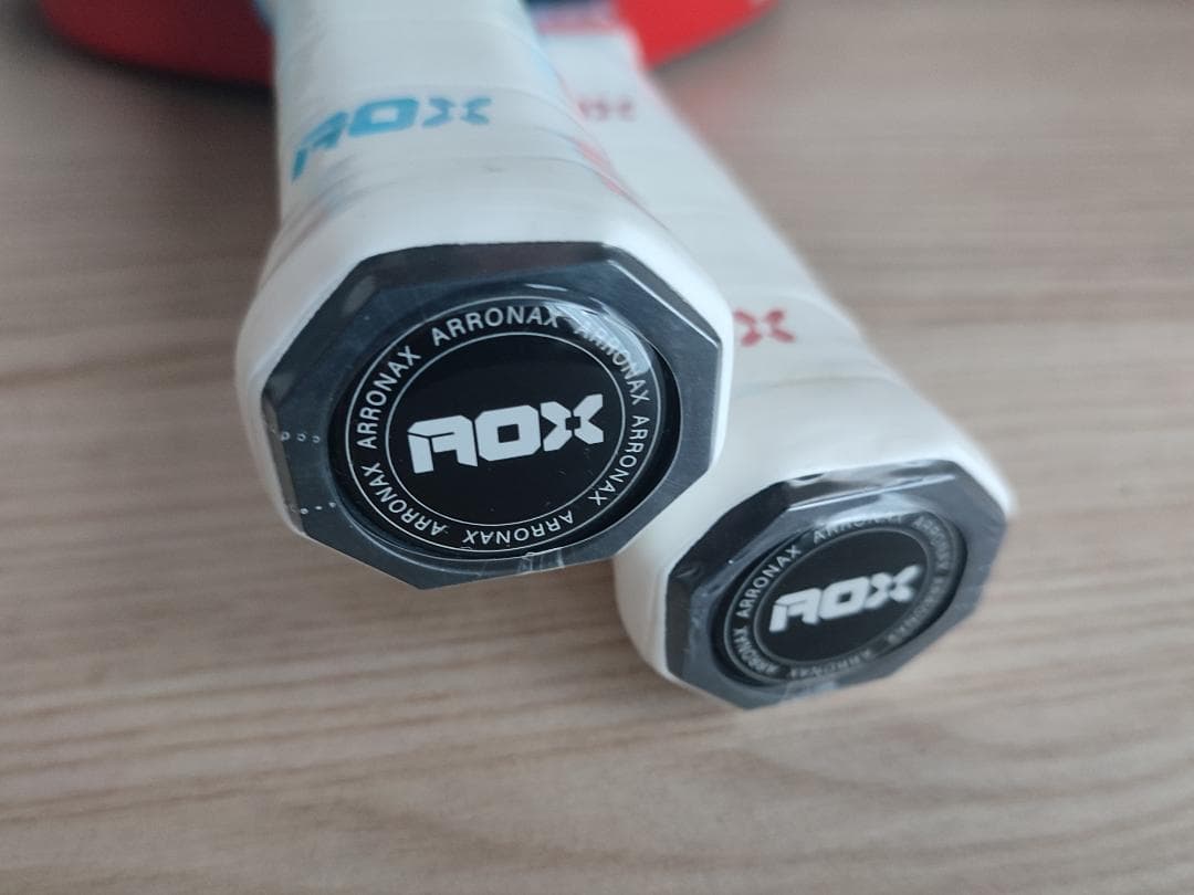 ピックルボール パドル セット ARRONAX カーボン加工の摩擦面 青 赤 2