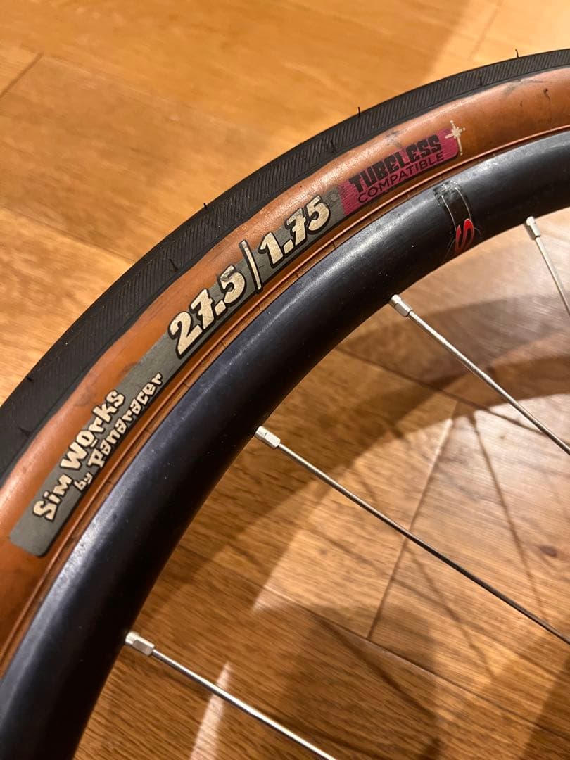 Velocity disc ハブ とBlunt SS 650b ホイールセット