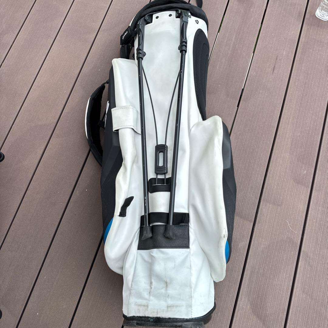 TaylorMade SIM2 キャディバッグ 自立式