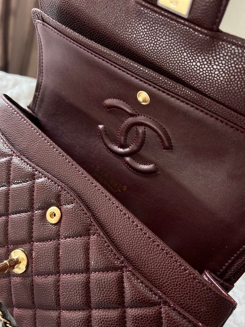 チェーン付きダークレッドキルティングショルダーバッグ