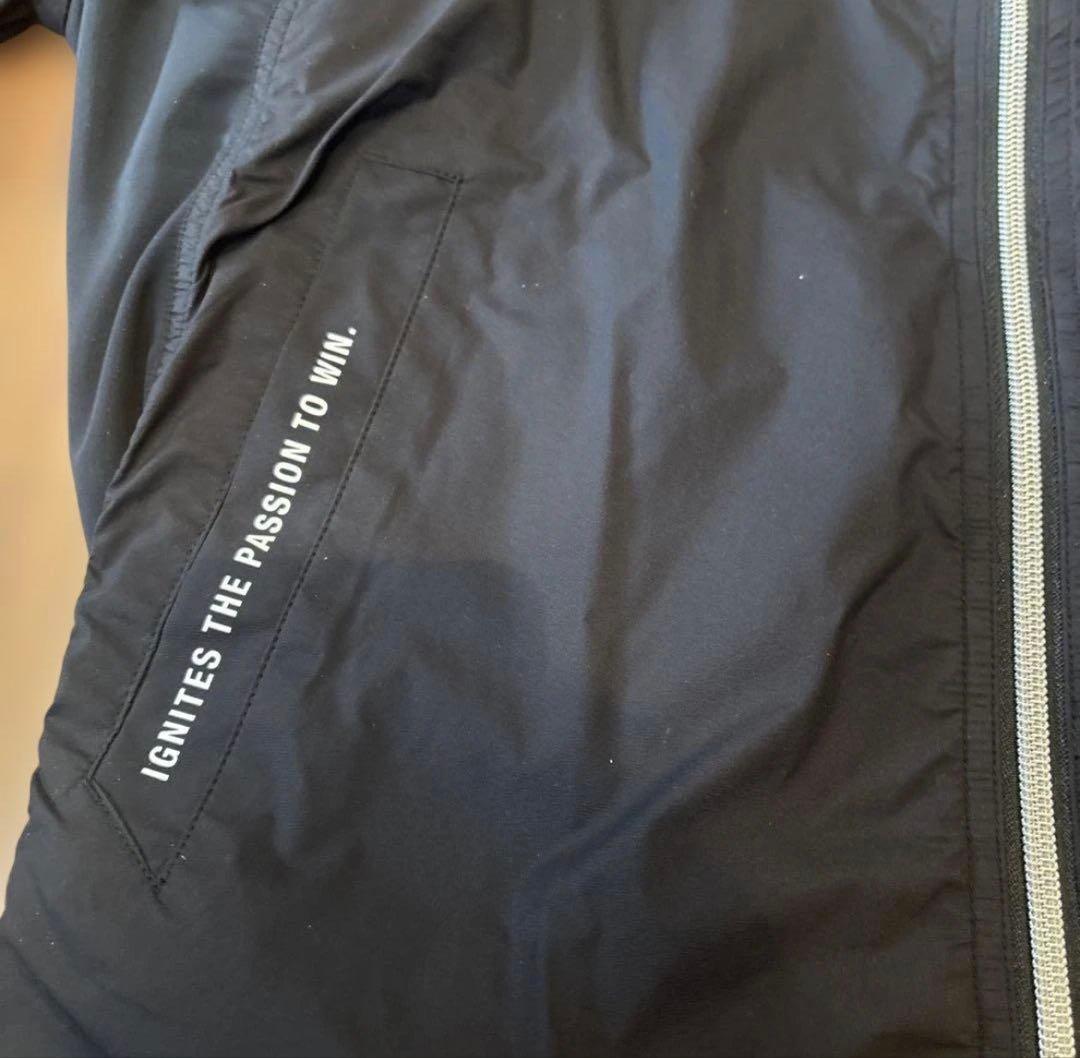 マスターバニー黒 ゴルフジャケット メンズウェア　サイズ4