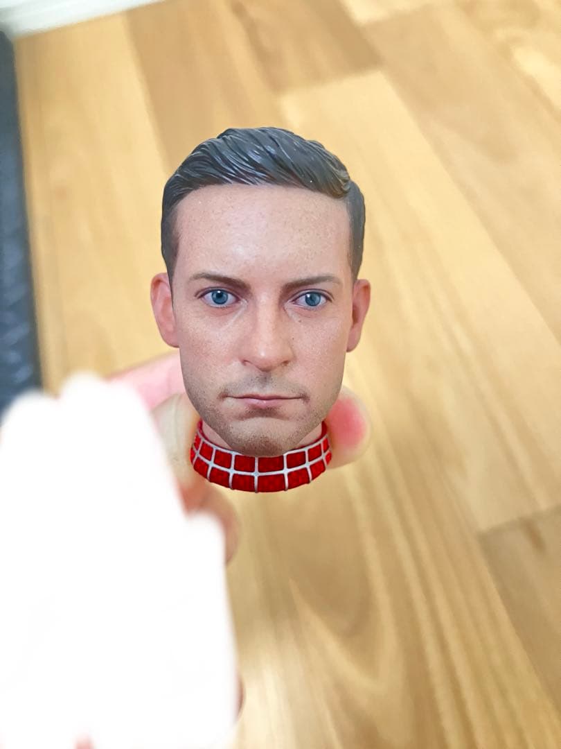 ホットトイズ　フレンドリーネイバーフッドスパイダーマン　素顔ヘッドと脱いだマスク