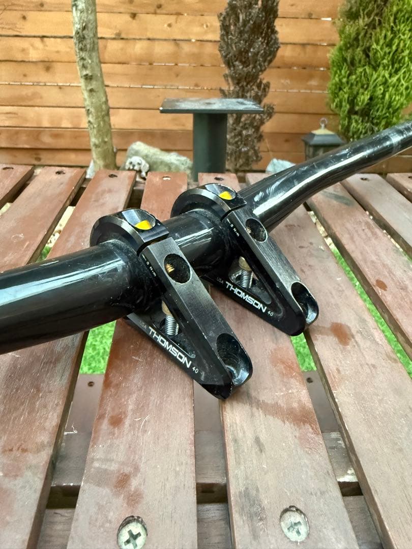 Thomson Trail C カーボンハンドルバー＆ステム