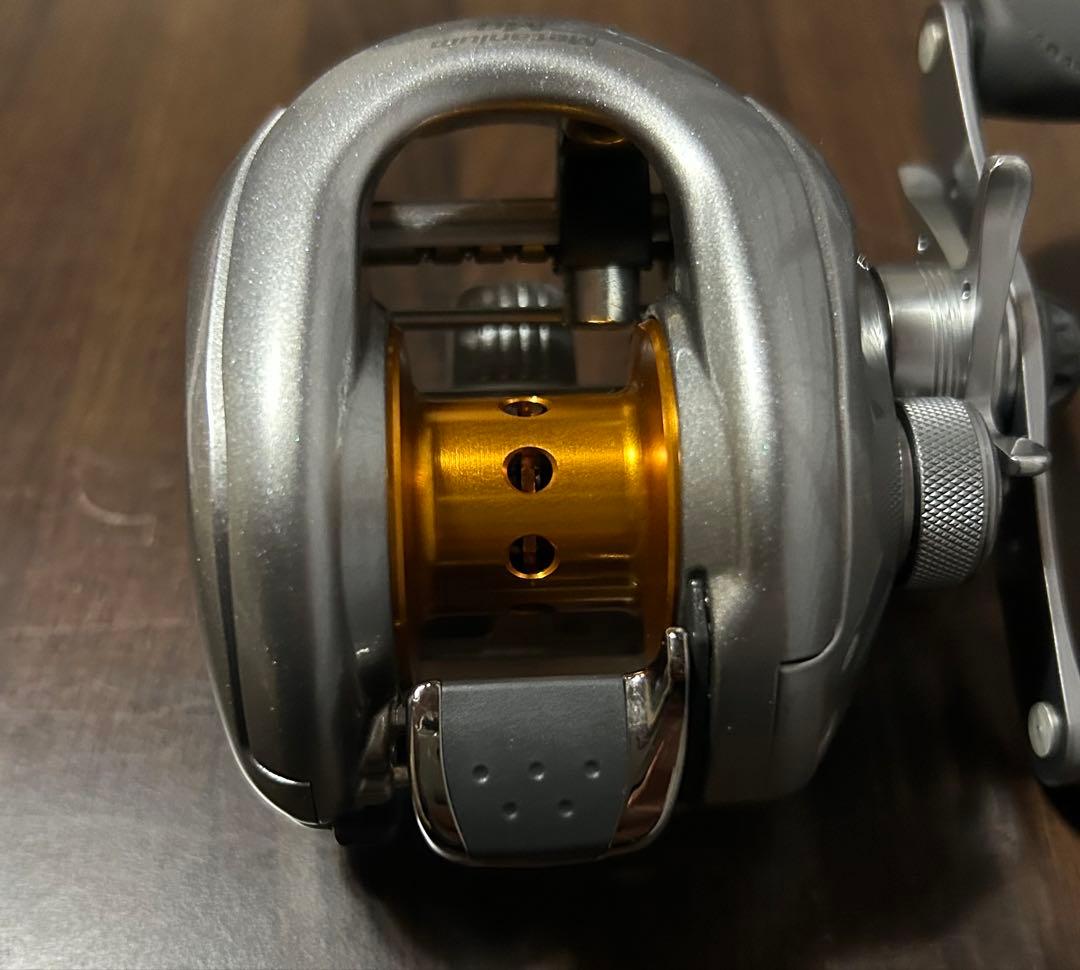 SHIMANO シマノ 07メタニウム MG（右）スペアスプール付き