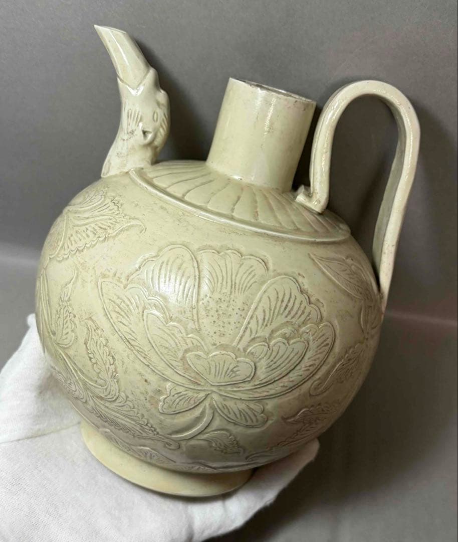 中国 定窯写　草花図水注　f2251108