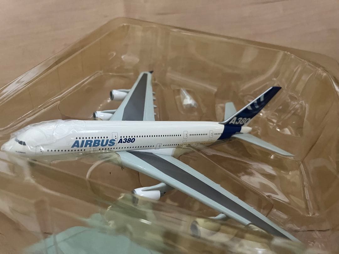 【新品】AIRBUS A380模型　1/400SCALE