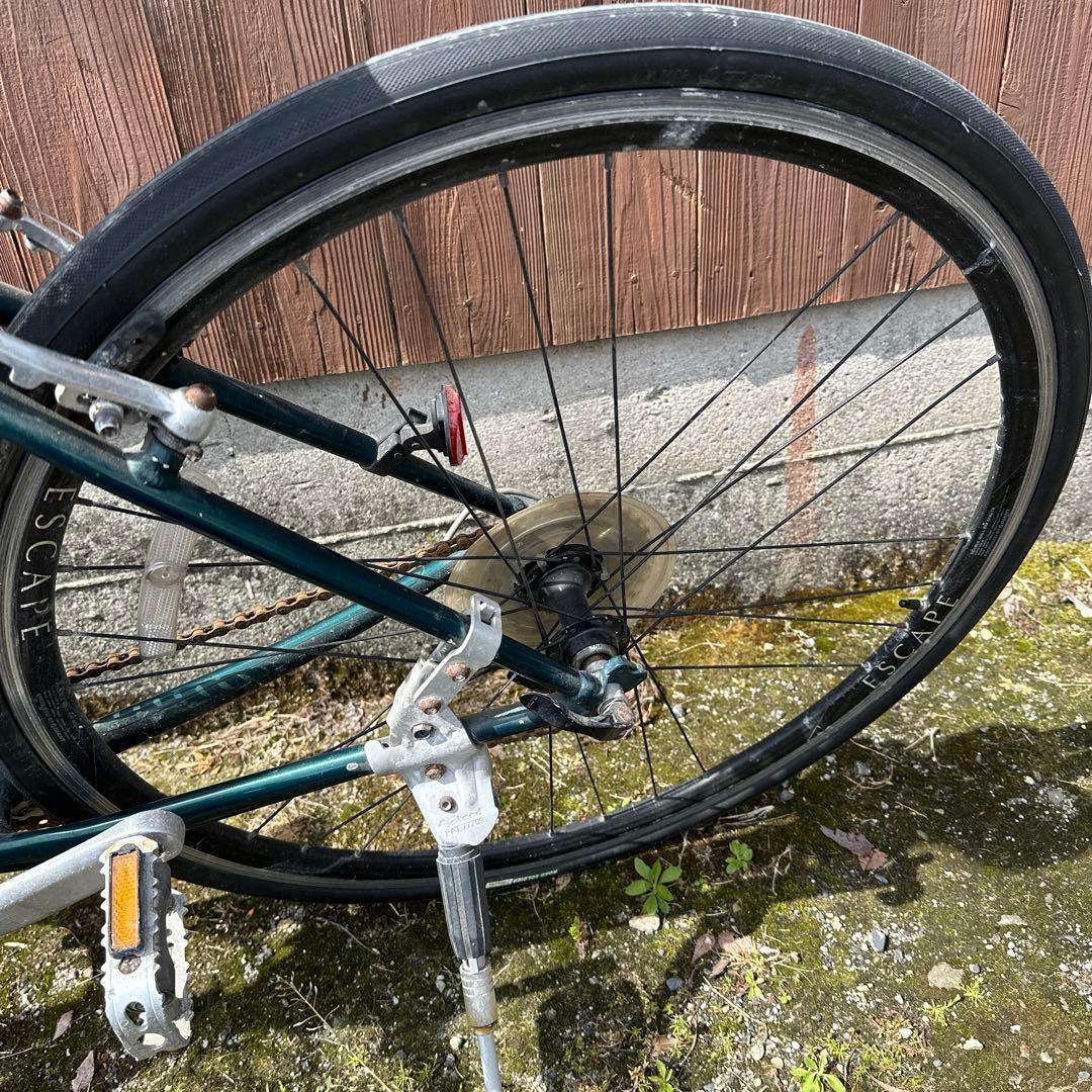 ジャンク品GIANTESCAPE緑色ロードバイク愛知県限定空気入れヘルメット付き