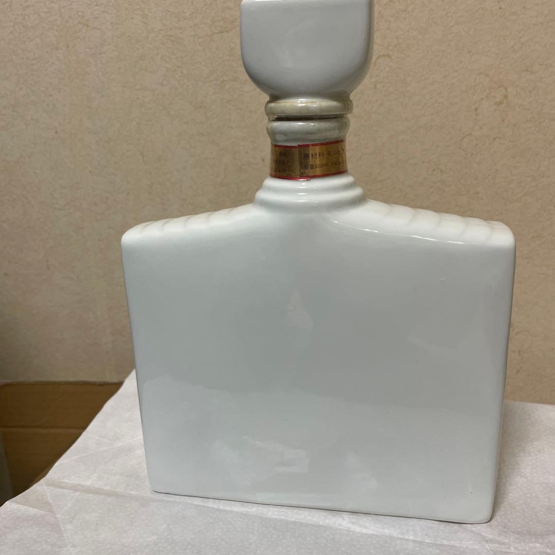 ha p p y專用ニッカウイスキ有田焼　陶器ボトル　伊達政宗600ml