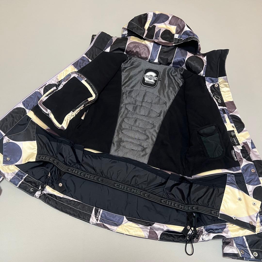 新品 CHIEMSEE キムジー スキーウェア スノーボードウェア ジャケット