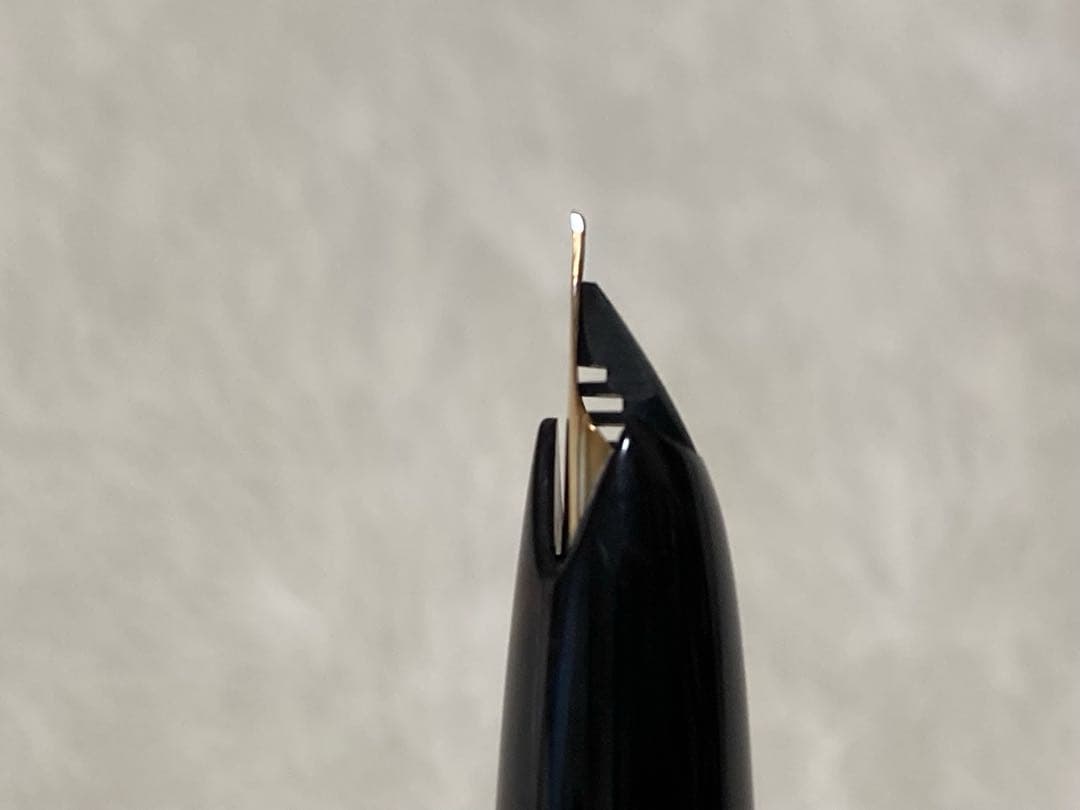 モンブラン万年筆　22 ウイングニブ　黒　14K（洗浄済）