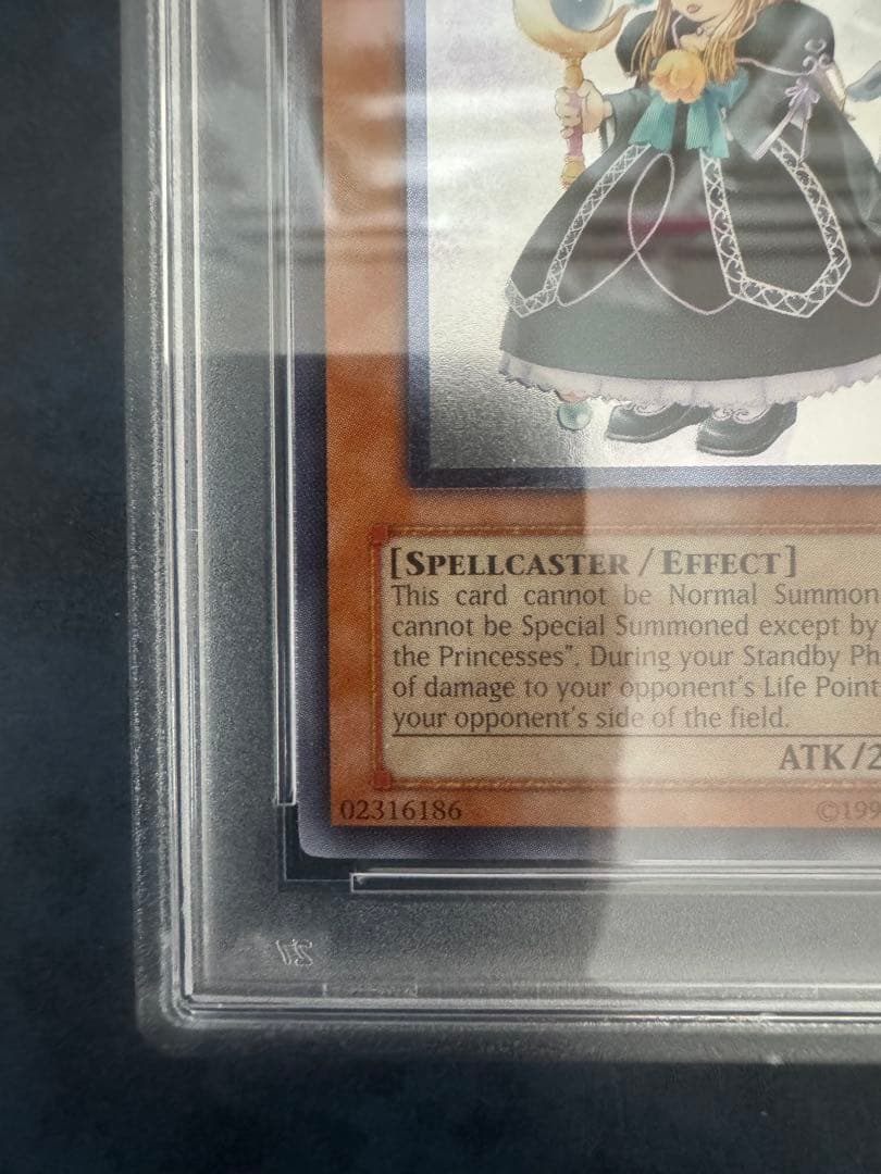 【超希少】遊戯王 psa10 魔法の国の王女－クラン 英語