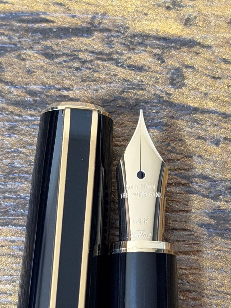 新品未使用　GOLD FROM THE SWISS BANK セーラー　万年筆