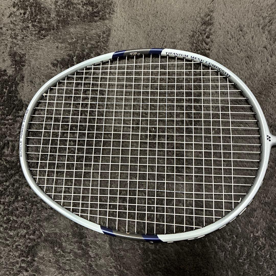 ヨネックス　チタニウムメッシュ7 3UG5 Ti7