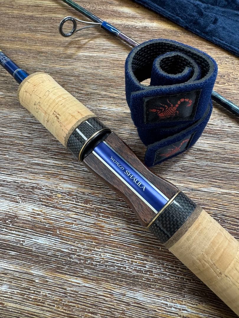 k*9様 【未使用品】シマノ ワールドシャウラ2631FF-2 青シャウラ