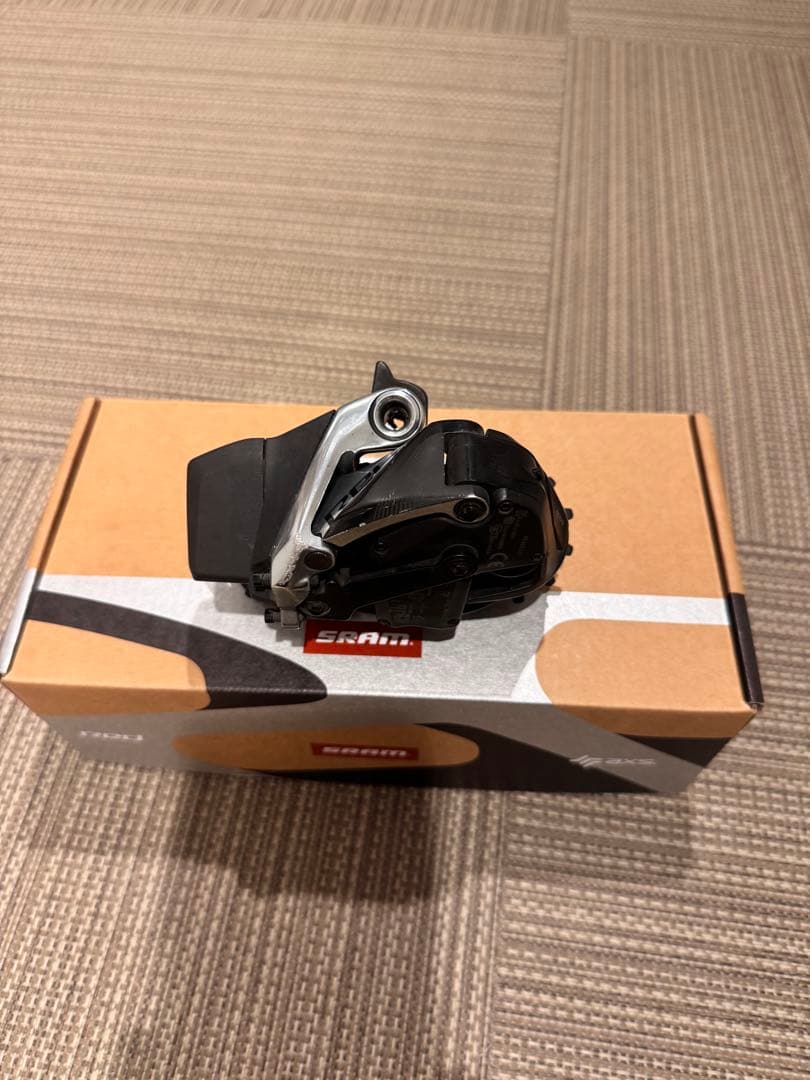 SRAM RED AXS 電動前後ディレイラー・バッテリー　未使用チェーンセット