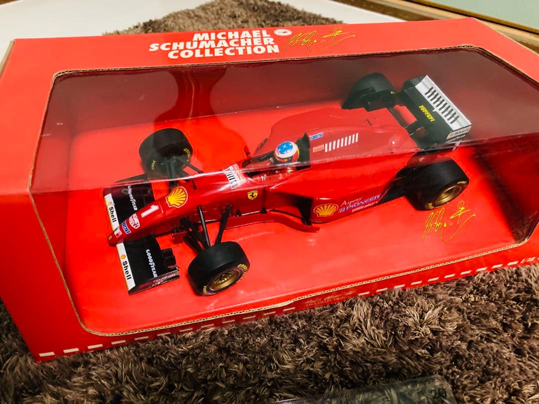Ferrari F1 1/18ミニカー M.シューマッハ