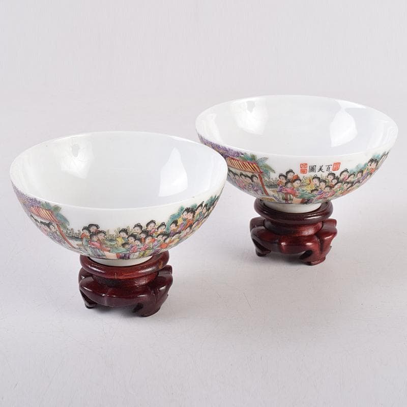 中国　大清光緒年製　粉彩　百美図　茶碗　一對　唐木台付　M　R8899
