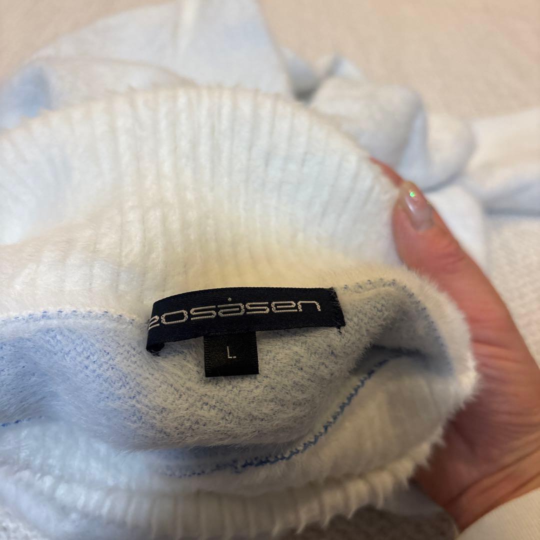 Rosasen ホワイトタートルネックセーター値下げ中‼️