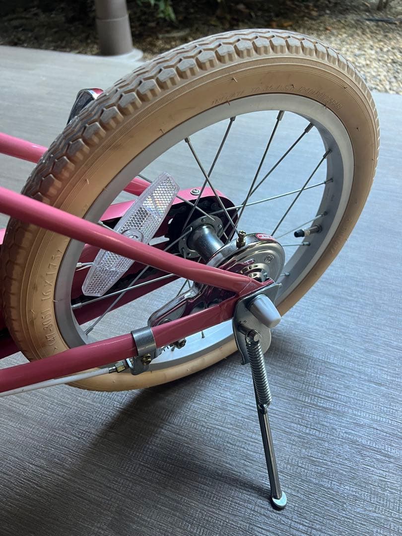 【美品】little tokyobike カラーモモ16インチ バスケット付き