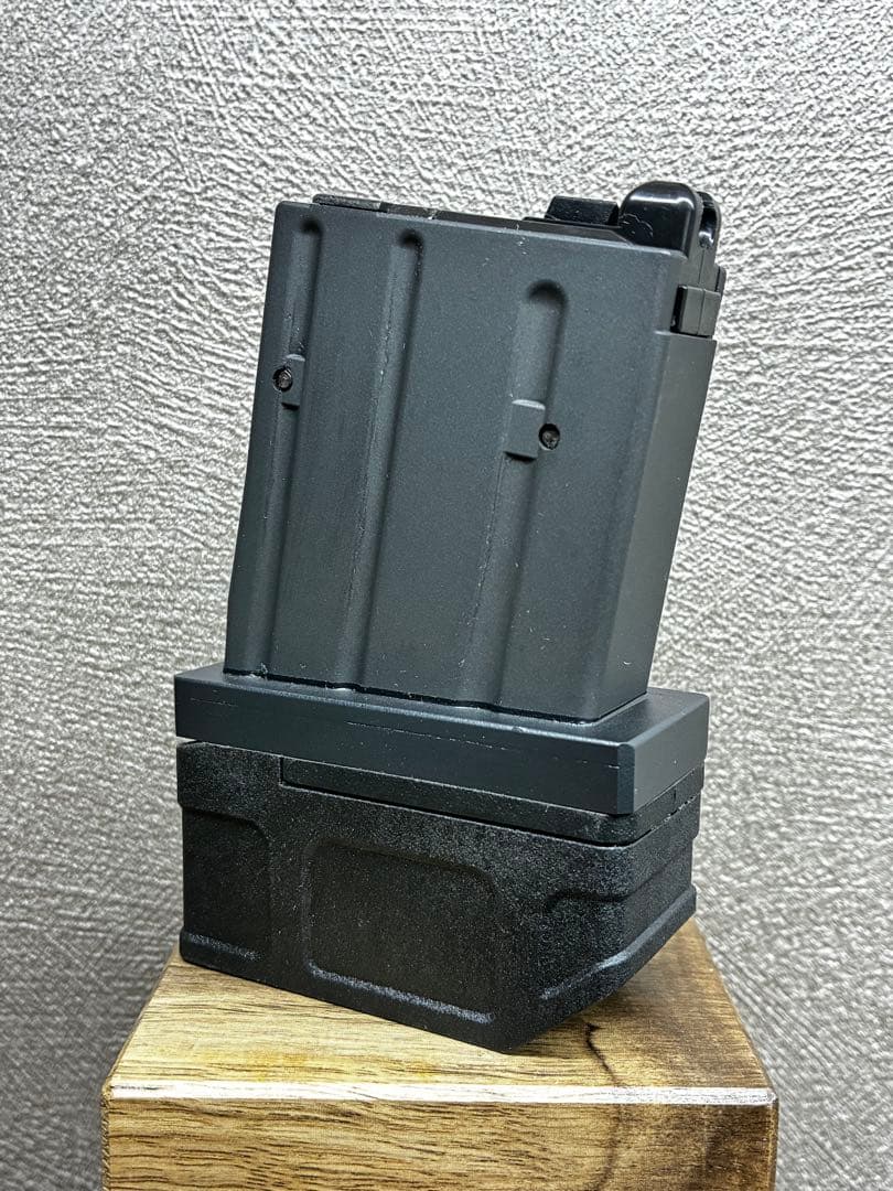 R7-20 東京マルイ GBB M4 マガジンアダプター 外部ソース仕様