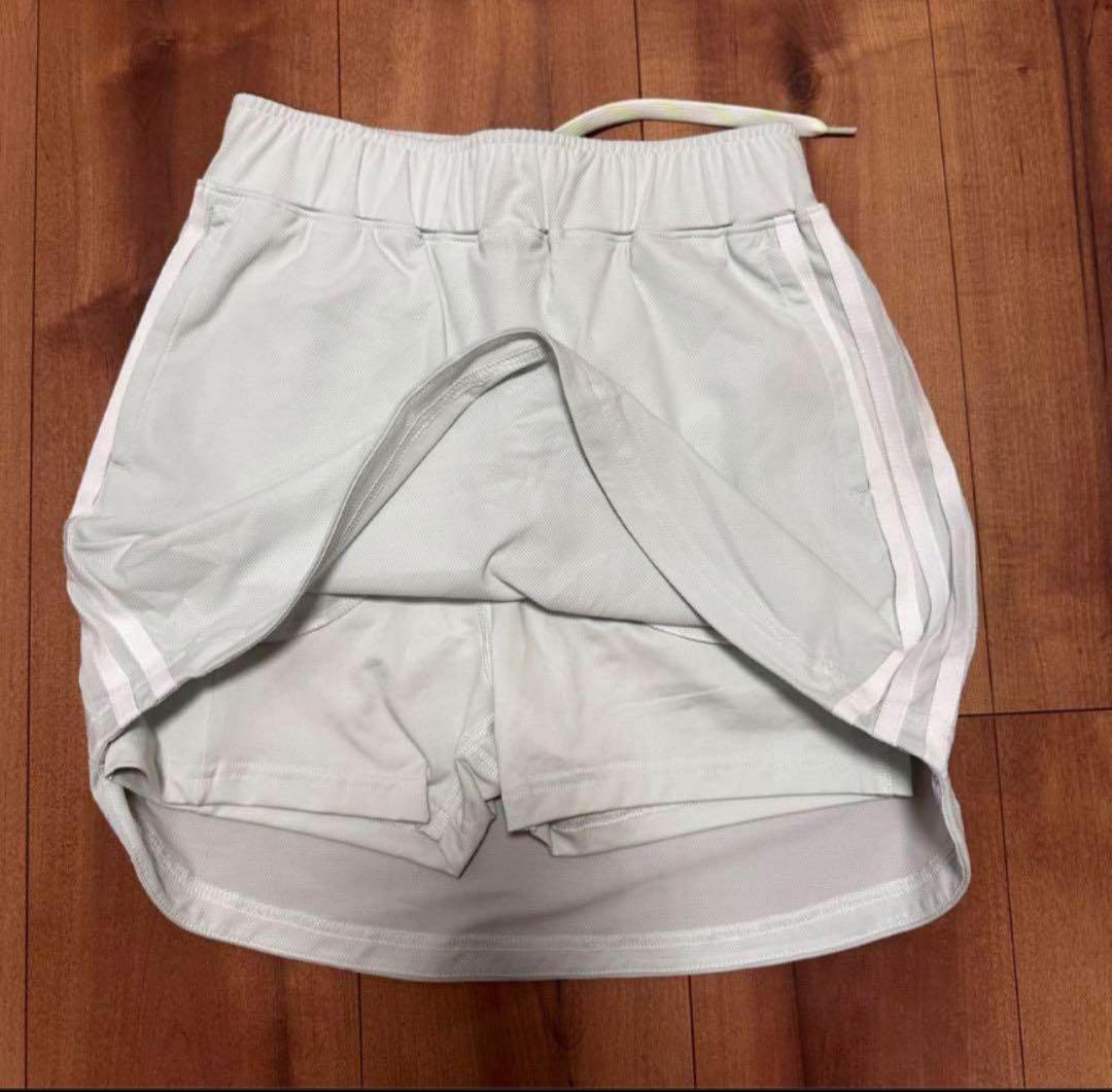 ショート丈　長袖　ポロスウェット　トレーナー　　スカート　セットアップ　新品