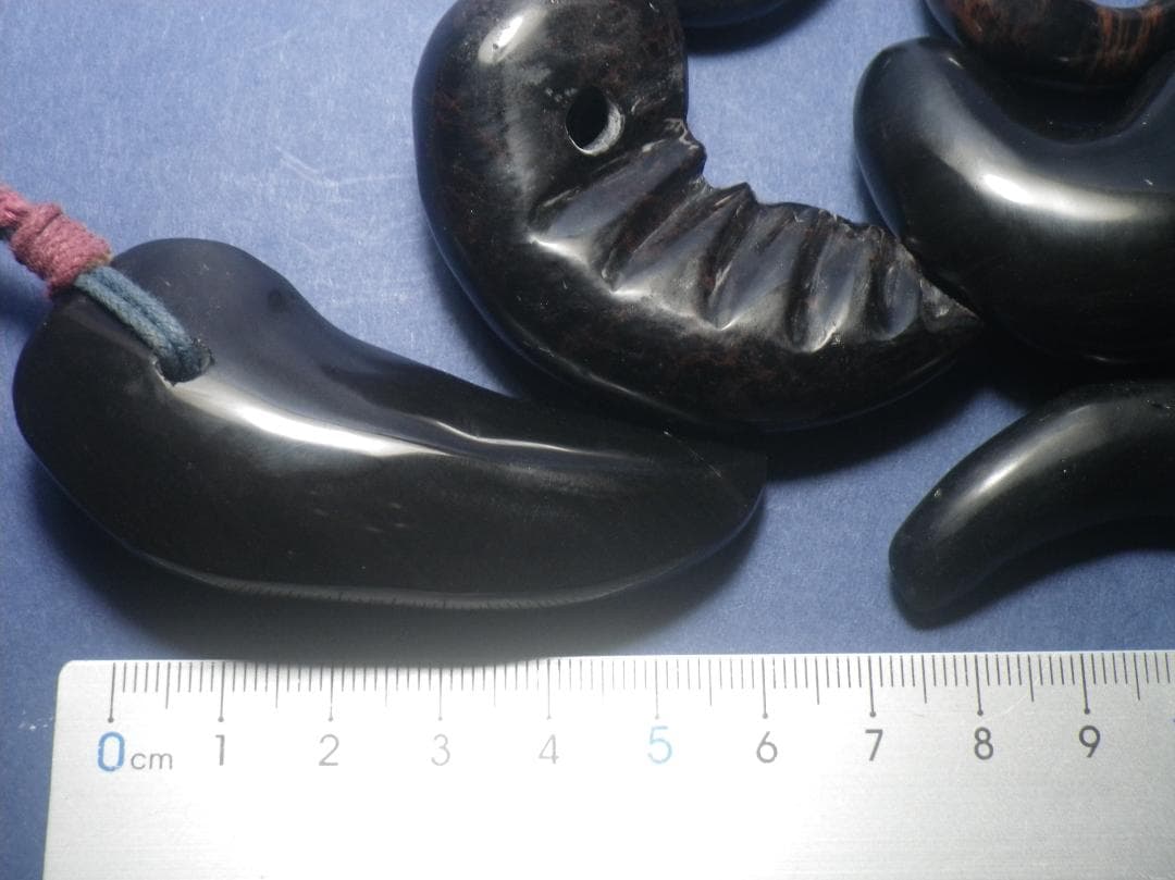 伝*ラ様 黒曜石　勾玉　２５０７２６－０９