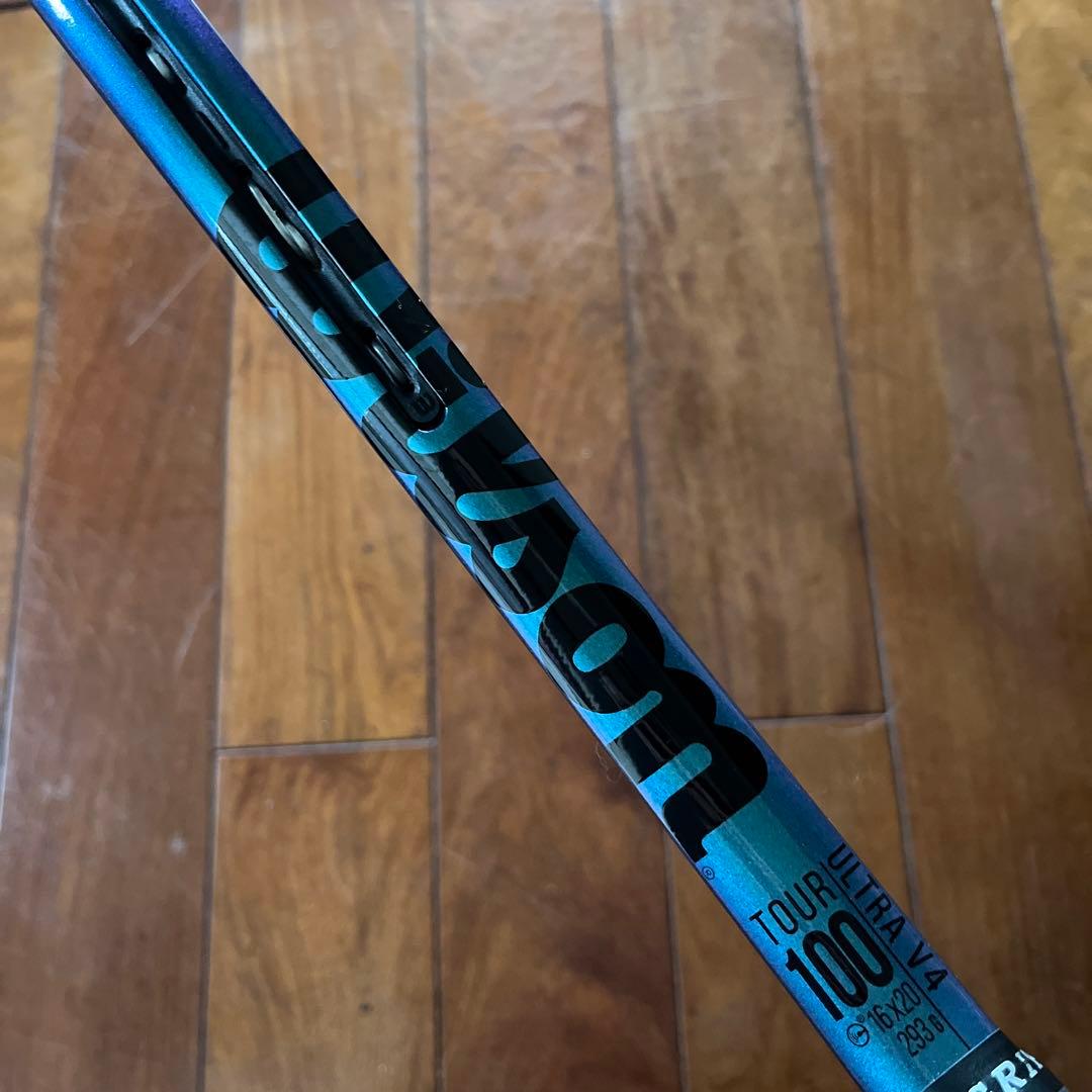 Wilson ULTRA V4 TOUR 100 グリップサイズ2