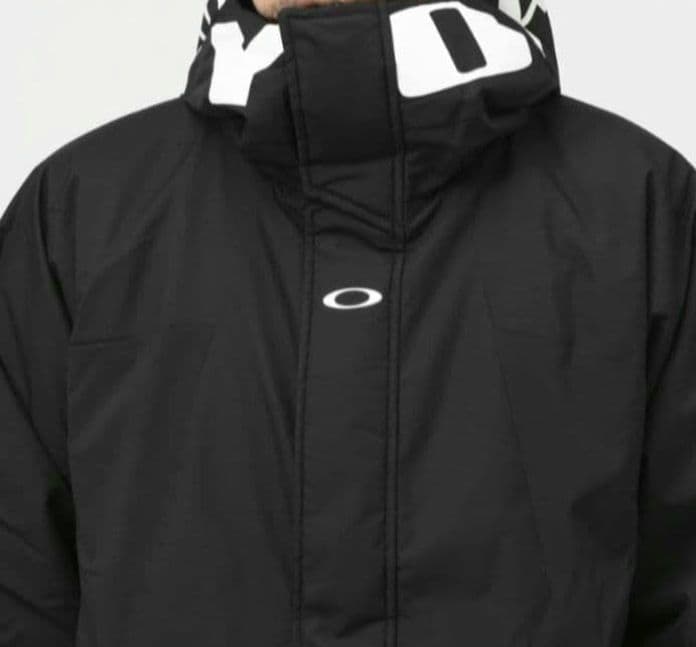 【新品未使用】オークリー　ロングコート Mサイズ ベンチコート 黒