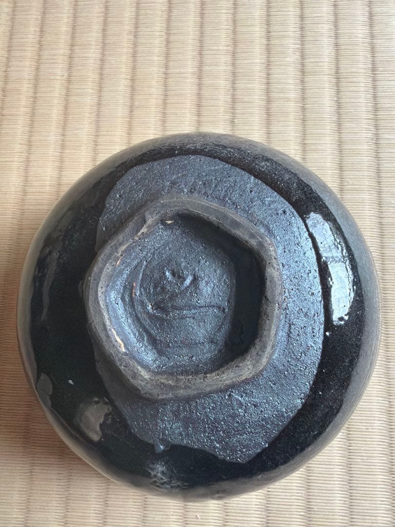 黒色茶碗 六角形底