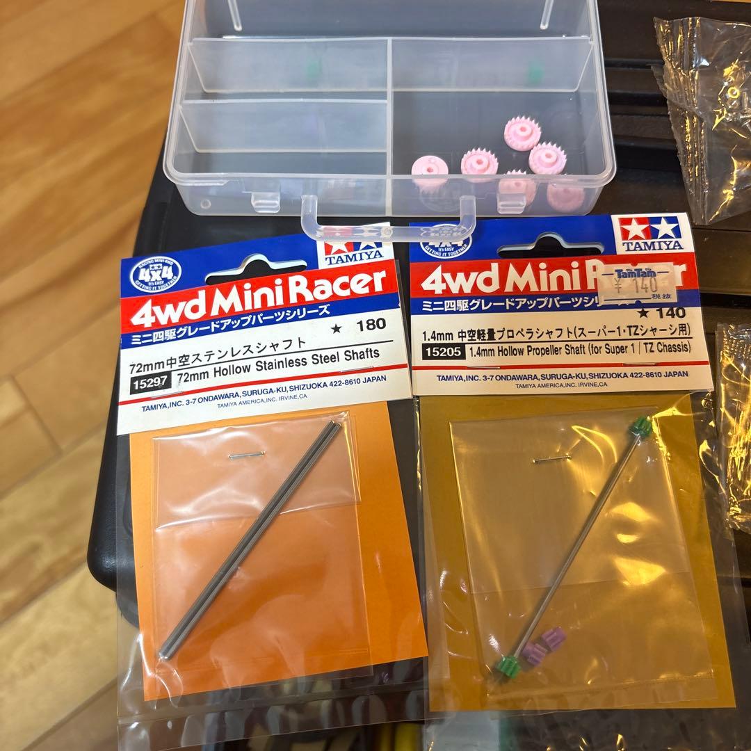 ミニ四駆ポリカボディ ケース 付属品 モーター セット売り
