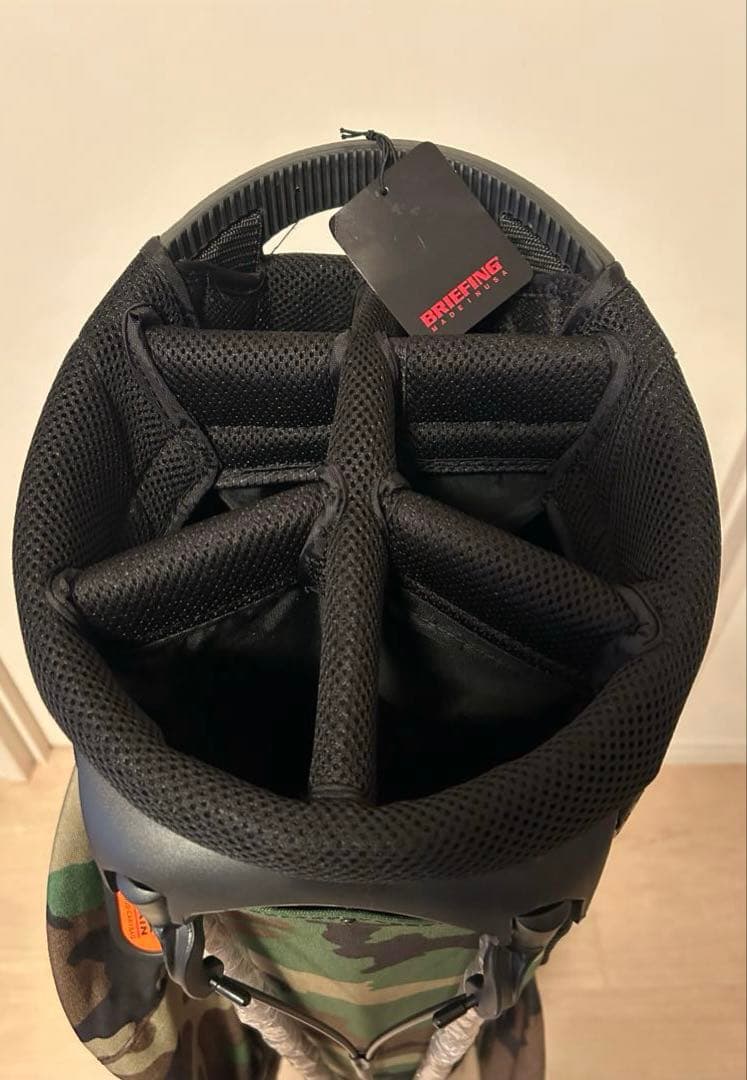 BRIEFING × BEAMS GOLFのキャディーバッグ