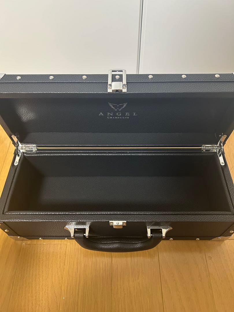 【未開栓】ANGEL シャンパン ブリュット ブラック 専用ケース付き