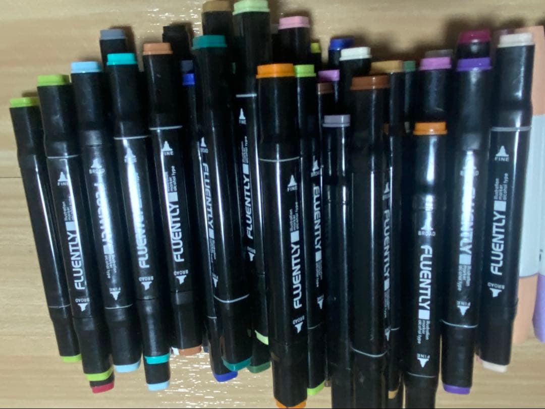 画材セット（コピックやペンなど約200点ほど）