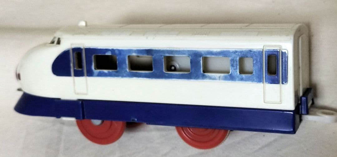 昔のプラレール ライト付き 0系新幹線