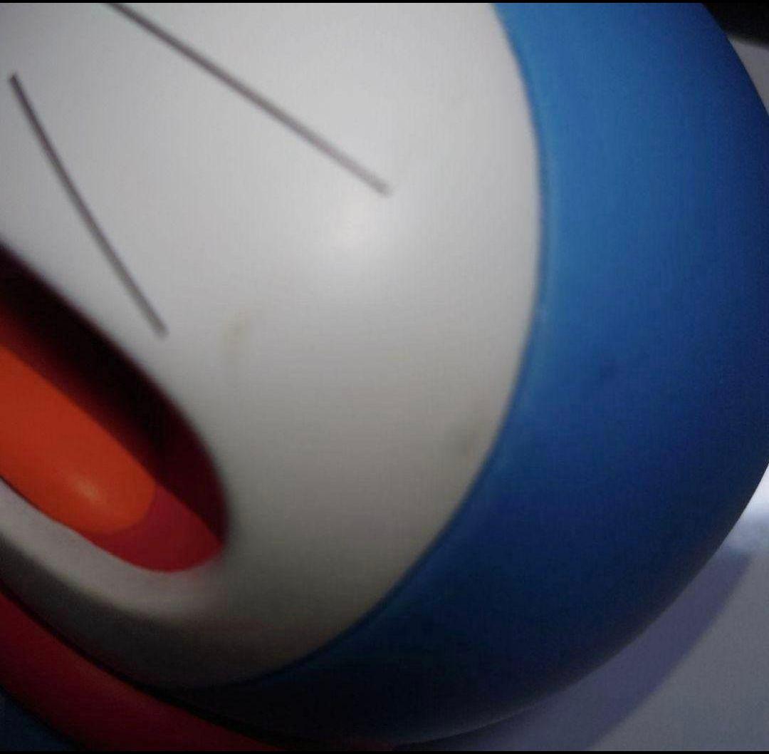 代用シールでポストになった ドラえもん 郵便局50周年 限定 貯金箱