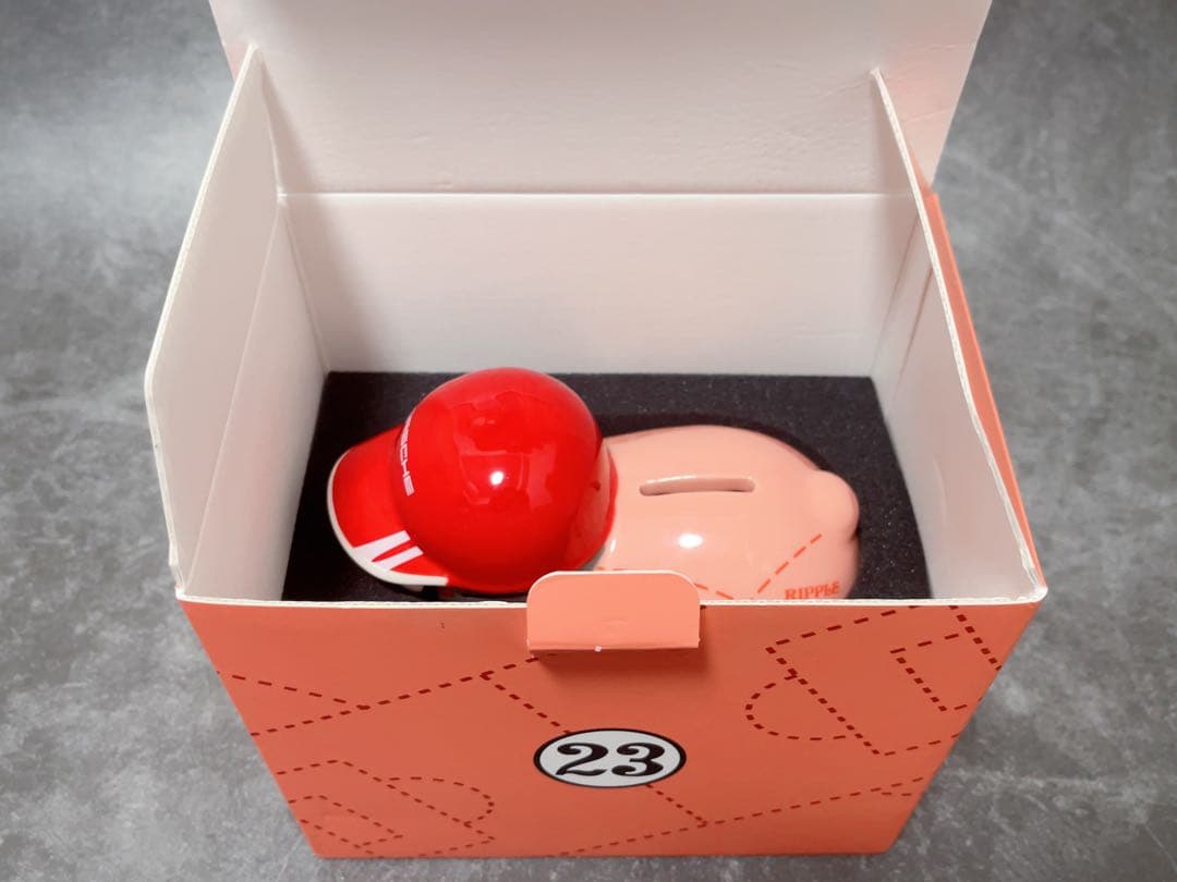 ポルシェ　ピンクピッグ　陶磁器　Porsche PINK PIG 貯金箱