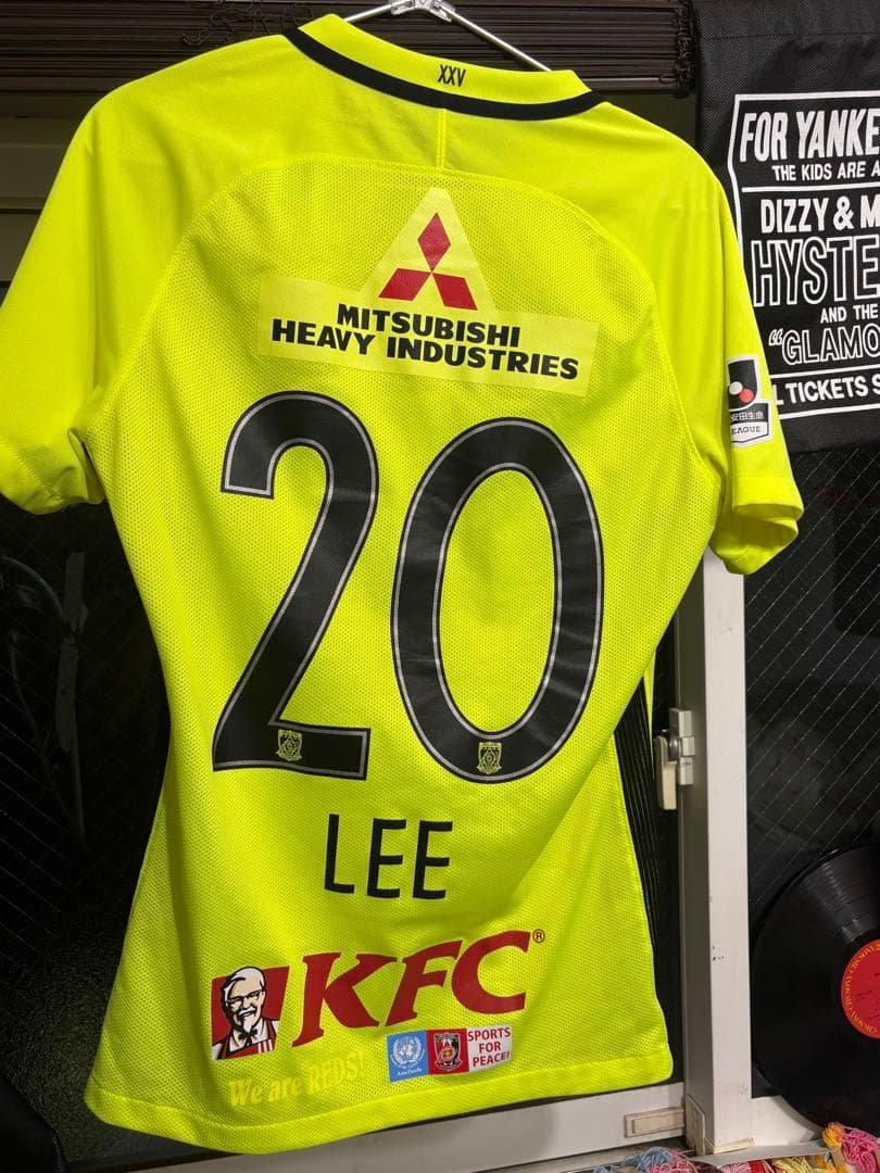 浦和レッズ LEE選手 サイン入りシャツ 20番